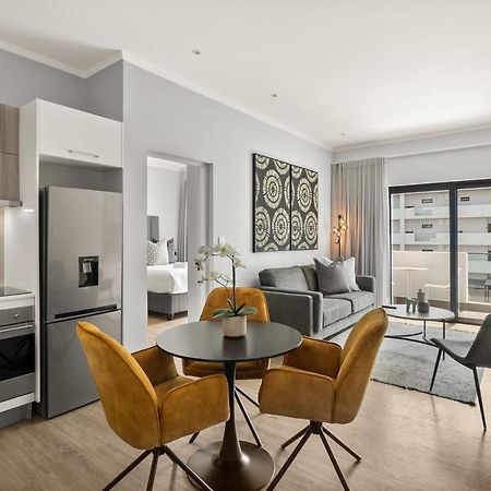 The Monroe Luxury Apartments Йоханнесбург Экстерьер фото