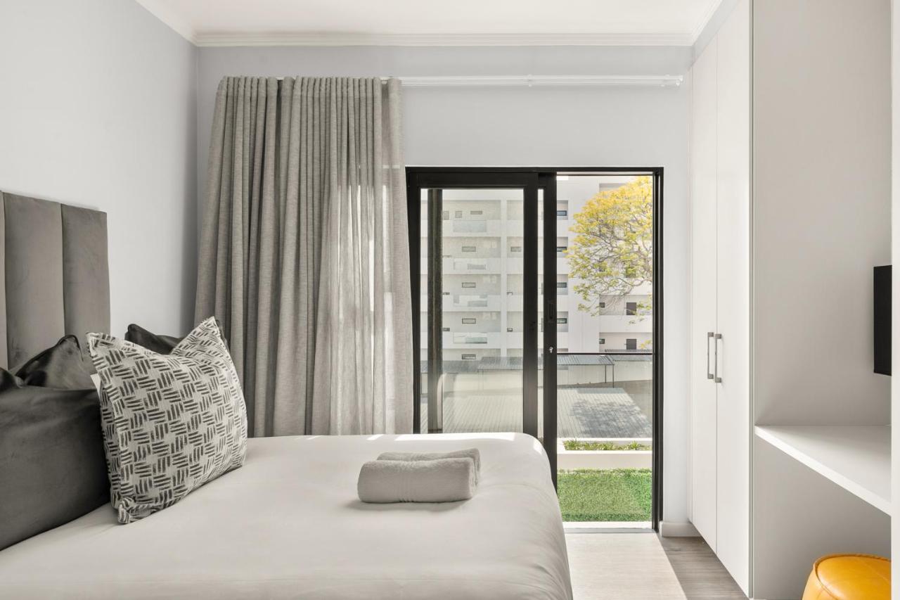 The Monroe Luxury Apartments Йоханнесбург Экстерьер фото
