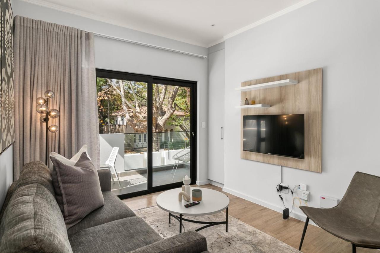 The Monroe Luxury Apartments Йоханнесбург Экстерьер фото
