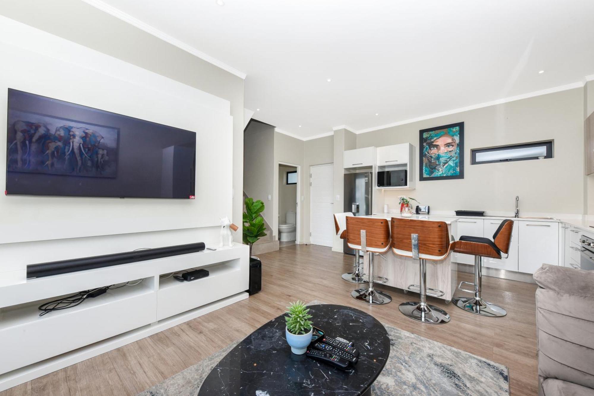 The Monroe Luxury Apartments Йоханнесбург Экстерьер фото